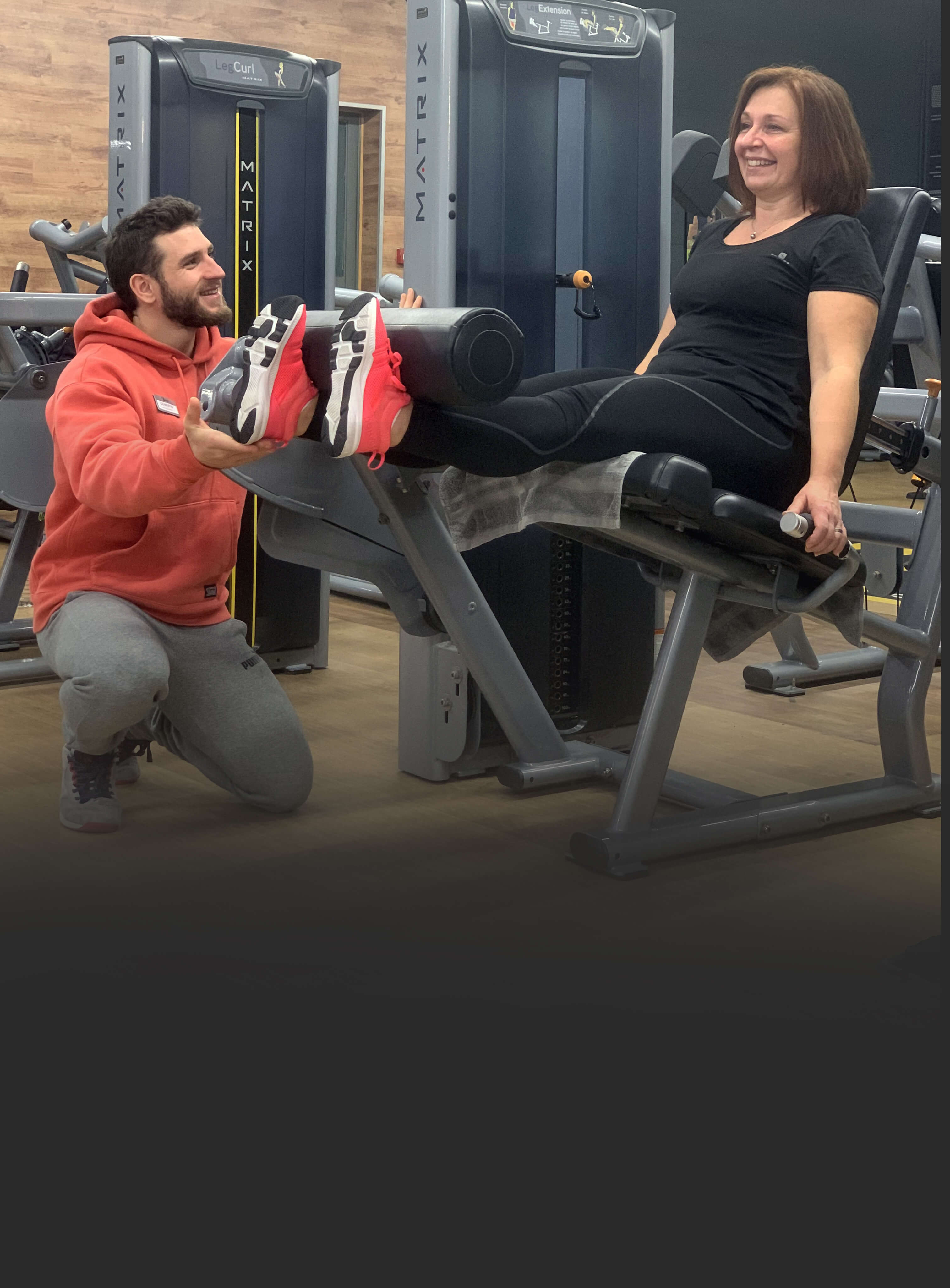 Machines de Musculation ciblant les Abdominaux en Salle de Sport – Interval